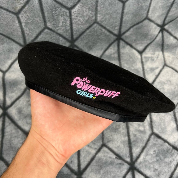 H&M Divided Cartoon Network The Powerpuff Girls Embroidered Black Beret NWT Y - Picture 3 of 8